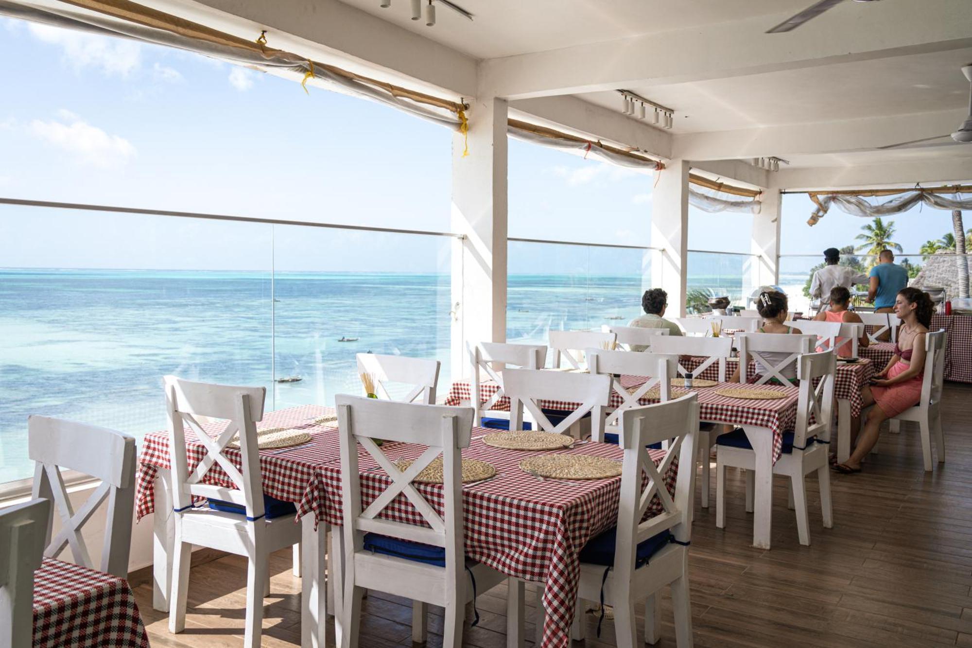 Pili Pili Sunrise Beach Hotel Jambiani  Eksteriør billede